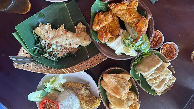 Ayam Panggang “Mbah Mo” Borobudur