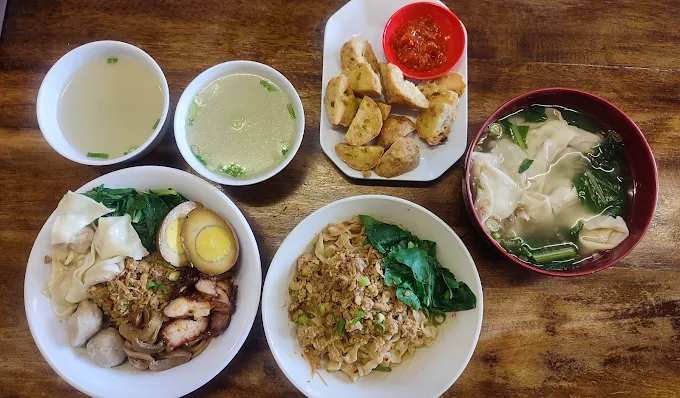 Mie Ayam Plombokan – Magelang